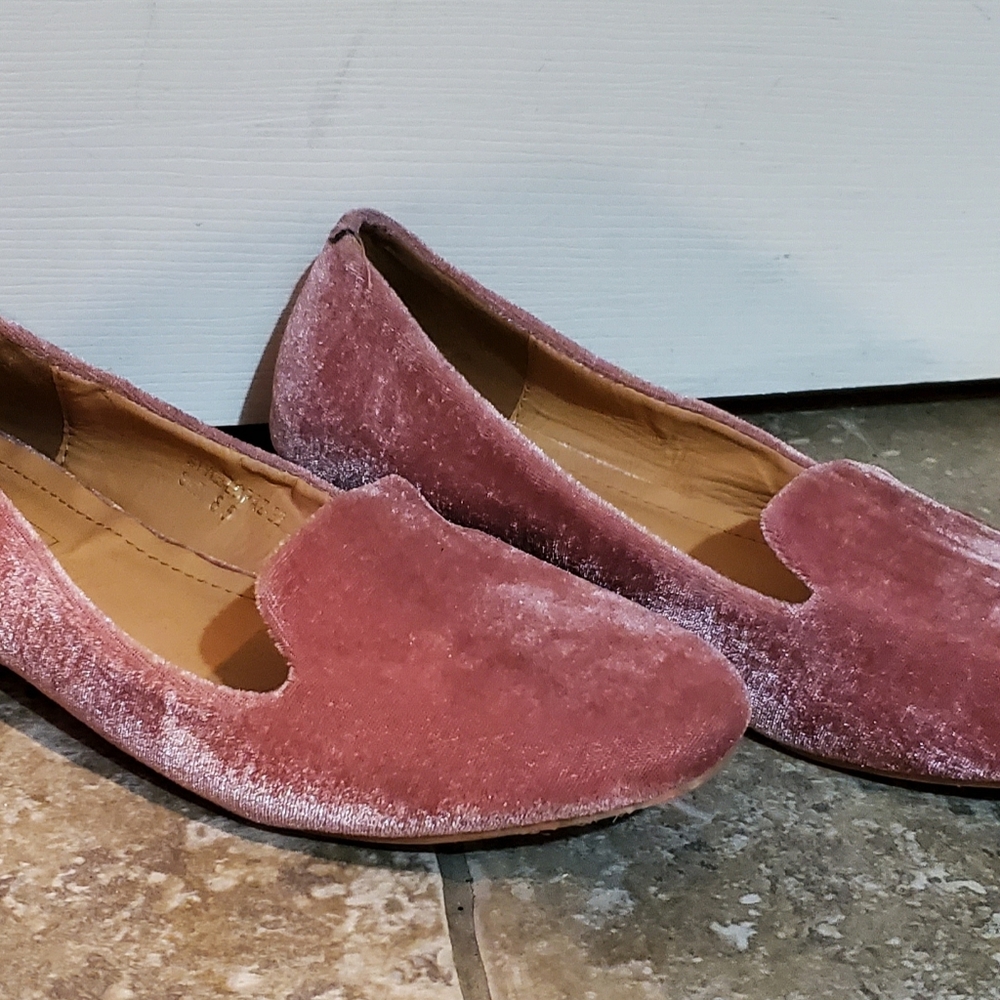 Shoes - Picture 4 of 4